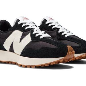 NWOT New Balance Classics  327 Moonbeam Sz 9.5